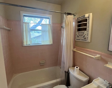 1607 Lightsey Rd - Photo Thumbnail 8
