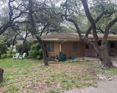 1607 Lightsey Rd - Photo Thumbnail 1