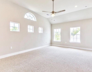 4506 Night Owl Ln - Photo Thumbnail 11
