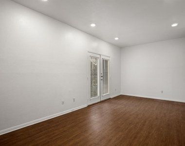 2217 W San Gabriel St - Photo Thumbnail 9