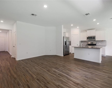 10724 Steinbeck Dr - Photo Thumbnail 3