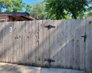 2103 E 16th St - Photo Thumbnail 20