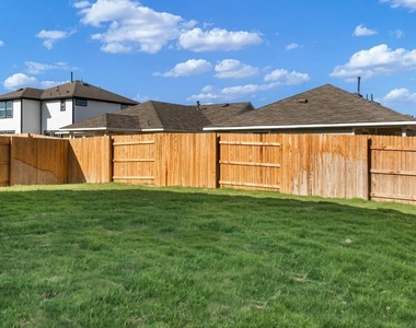 208 Stein Rd - Photo Thumbnail 29