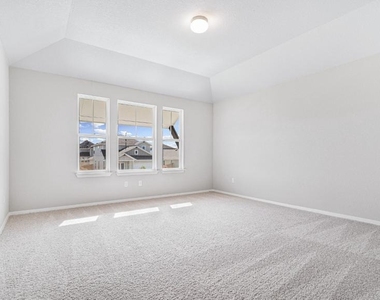 208 Stein Rd - Photo Thumbnail 23