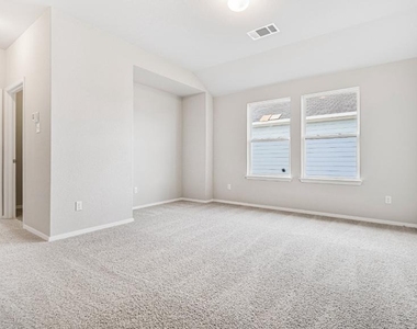 208 Stein Rd - Photo Thumbnail 15