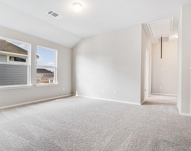 208 Stein Rd - Photo Thumbnail 17