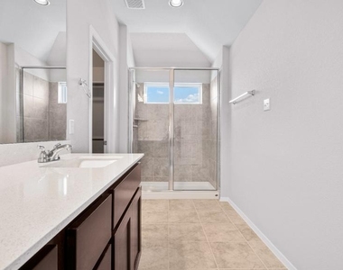 208 Stein Rd - Photo Thumbnail 22
