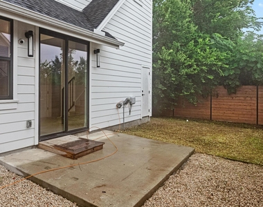 7706 Watson St - Photo Thumbnail 22