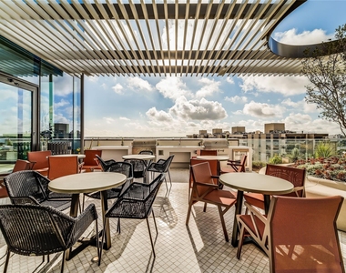 44 East Ave - Photo Thumbnail 21