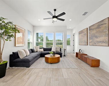 1531 N Red Bud Ln - Photo Thumbnail 4