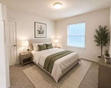 206 Sunshadow Dr - Photo Thumbnail 11