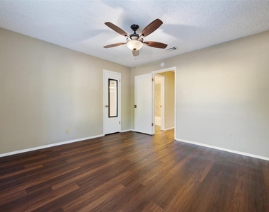 3506 Speedway Blvd - Photo Thumbnail 7