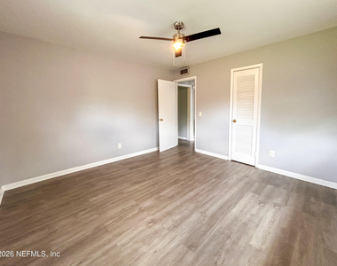 1134 Woodruff Avenue - Photo Thumbnail 8