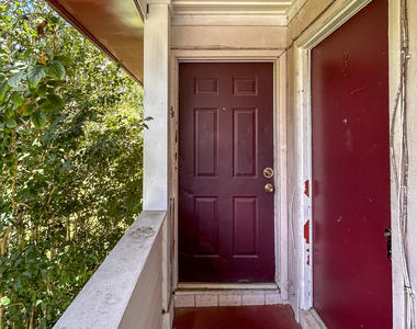 1134 Woodruff Avenue - Photo Thumbnail 2