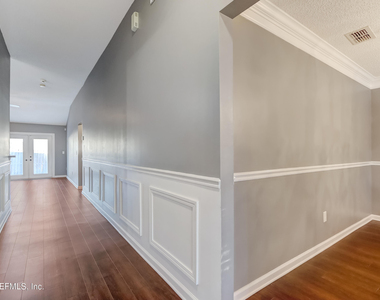 8023 Tuxford Lane - Photo Thumbnail 3