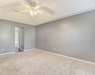 8023 Tuxford Lane - Photo Thumbnail 21