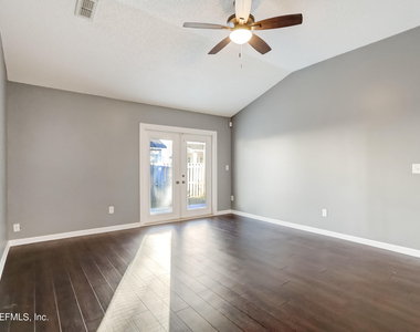 8023 Tuxford Lane - Photo Thumbnail 17