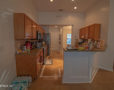 8146 Leafcrest Drive - Photo Thumbnail 10
