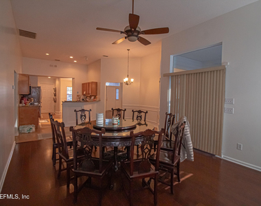 8146 Leafcrest Drive - Photo Thumbnail 6