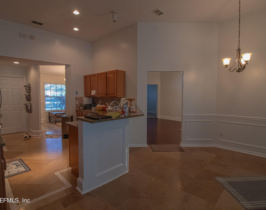 8146 Leafcrest Drive - Photo Thumbnail 11