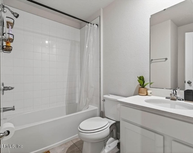 2528 Sadler Trace Way - Photo Thumbnail 16