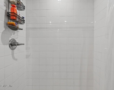 2528 Sadler Trace Way - Photo Thumbnail 13