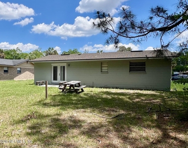 10964 Bacall Road W - Photo Thumbnail 16