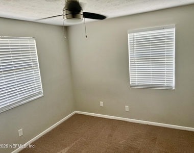 10964 Bacall Road W - Photo Thumbnail 12
