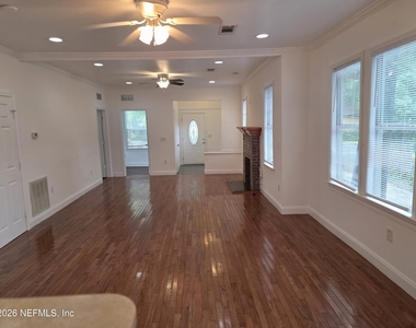 2675 Ernest Street - Photo Thumbnail 9