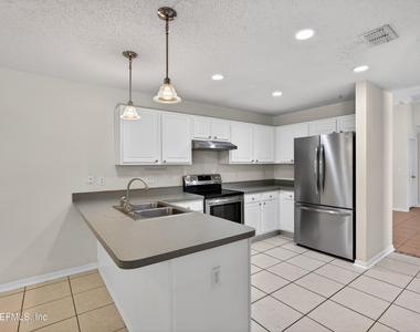 1568 Backwater Drive - Photo Thumbnail 8