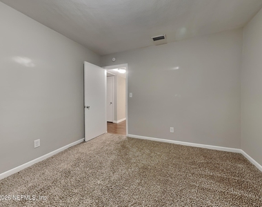 6238 Round Oak Lane - Photo Thumbnail 13