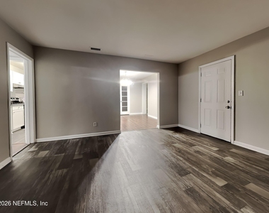 6238 Round Oak Lane - Photo Thumbnail 3