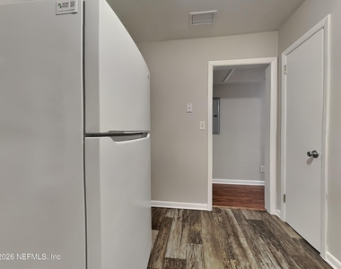 6238 Round Oak Lane - Photo Thumbnail 6