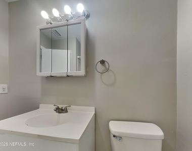 6238 Round Oak Lane - Photo Thumbnail 14
