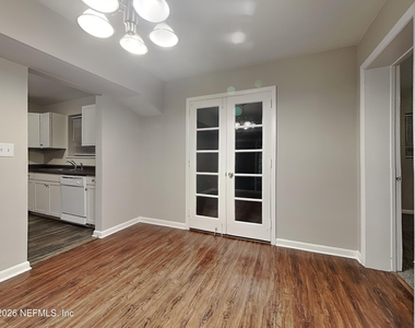 6238 Round Oak Lane - Photo Thumbnail 5