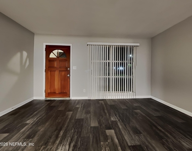 6238 Round Oak Lane - Photo Thumbnail 2