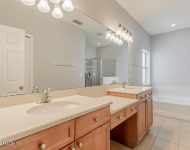 12254 Wynnfield Lakes Circle - Photo Thumbnail 18