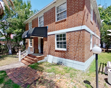 2853 College Street - Photo Thumbnail 13