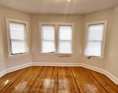 1327 N Lorel Avenue - Photo Thumbnail 2