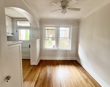 5040 W 21st Place - Photo Thumbnail 3