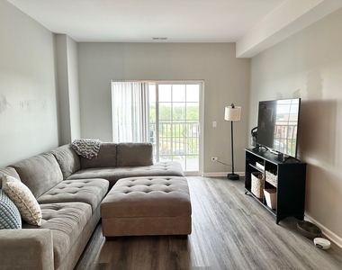 11808 W Coral Street - Photo Thumbnail 4