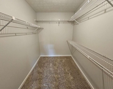 5525 Wedgewood Court - Photo Thumbnail 30