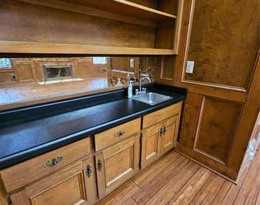 5525 Wedgewood Court - Photo Thumbnail 17