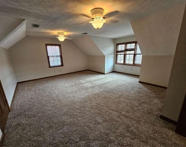 5525 Wedgewood Court - Photo Thumbnail 19