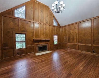 5525 Wedgewood Court - Photo Thumbnail 15