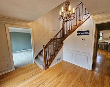 5525 Wedgewood Court - Photo Thumbnail 1