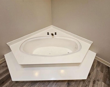 5525 Wedgewood Court - Photo Thumbnail 33