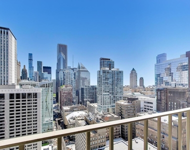 200 N Dearborn Street - Photo Thumbnail 13