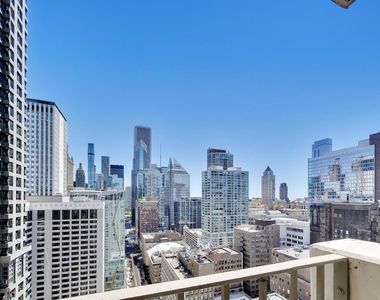 200 N Dearborn Street - Photo Thumbnail 12