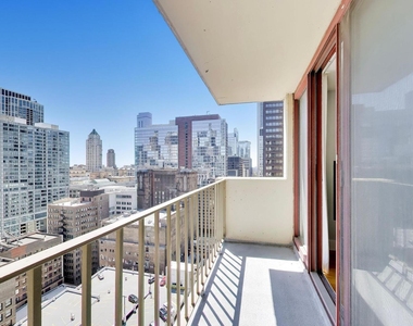 200 N Dearborn Street - Photo Thumbnail 11